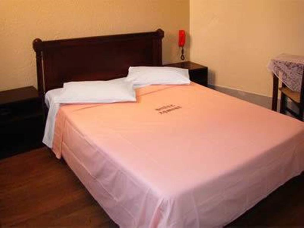 Aymore Hotel 2*